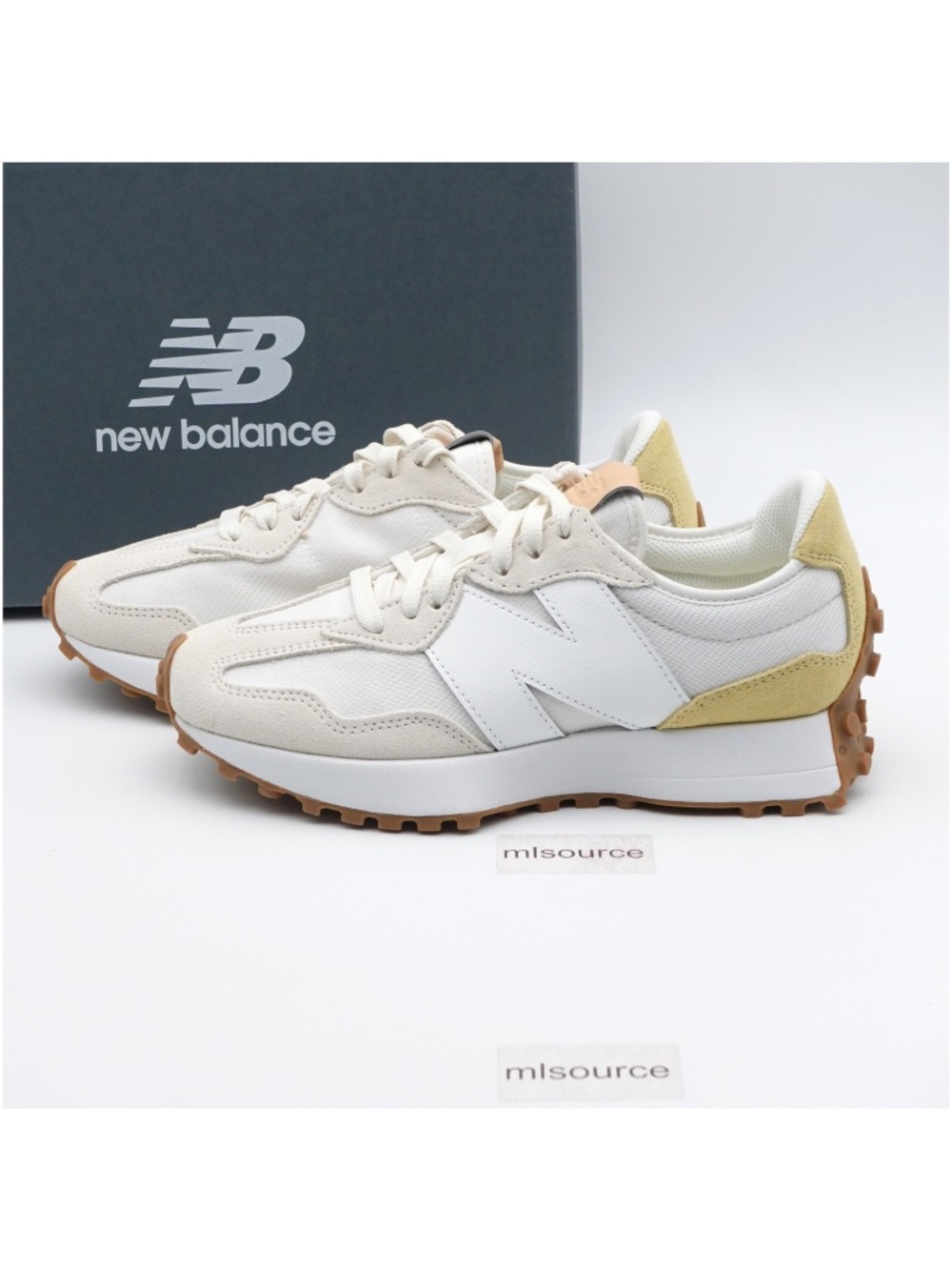 NEW Size 8.5 Women's New Balance 327 Suede Sneakers WS327RE Linen/Hay